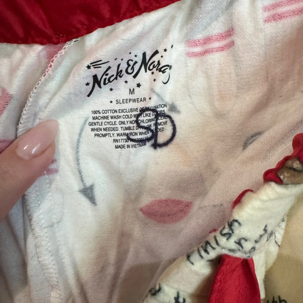 Nick & Nora How To Sew A Sock Monkey Long Sleeve Pajama Set Women’s M NWT *FLAW - Picture 5 of 10